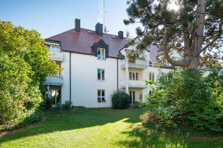 Parkähnliches Grundstück