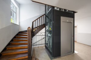 Wohnanlage mit Lift