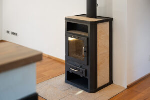 Kaminofen im Wohnzimmer