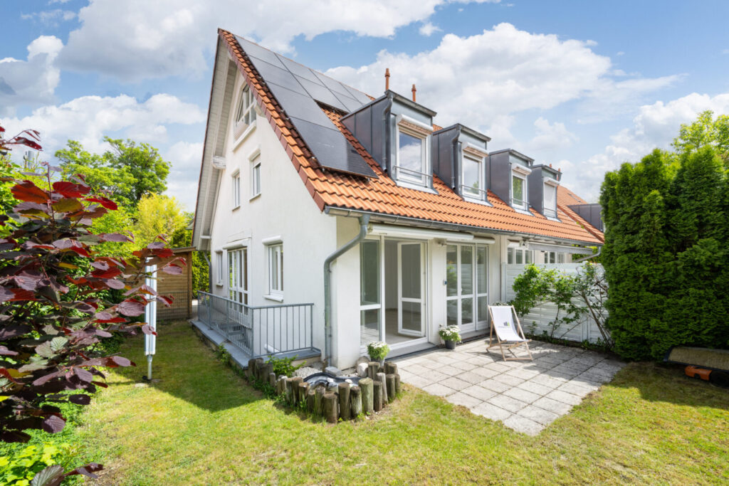Haus mit Eckgarten