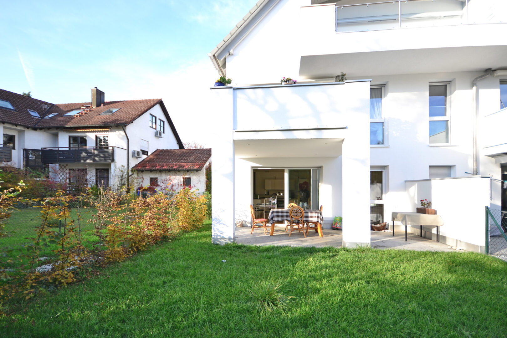 Terrasse mit Garten