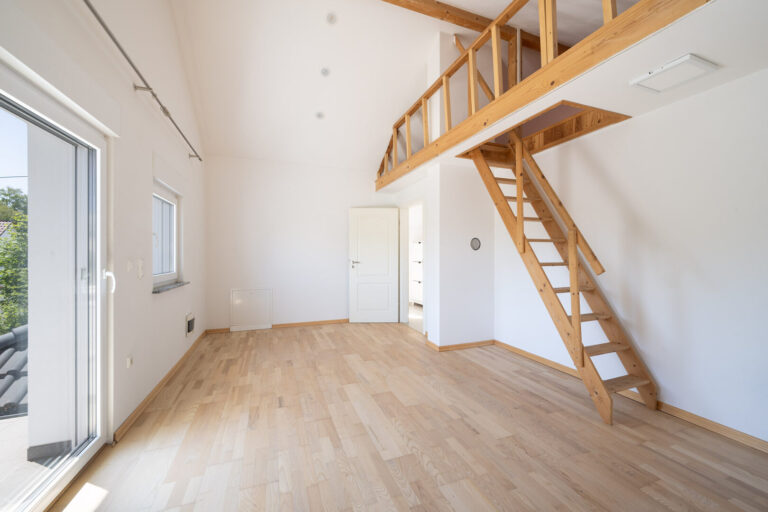 Schlafzimmer mit Galerie-Ebene