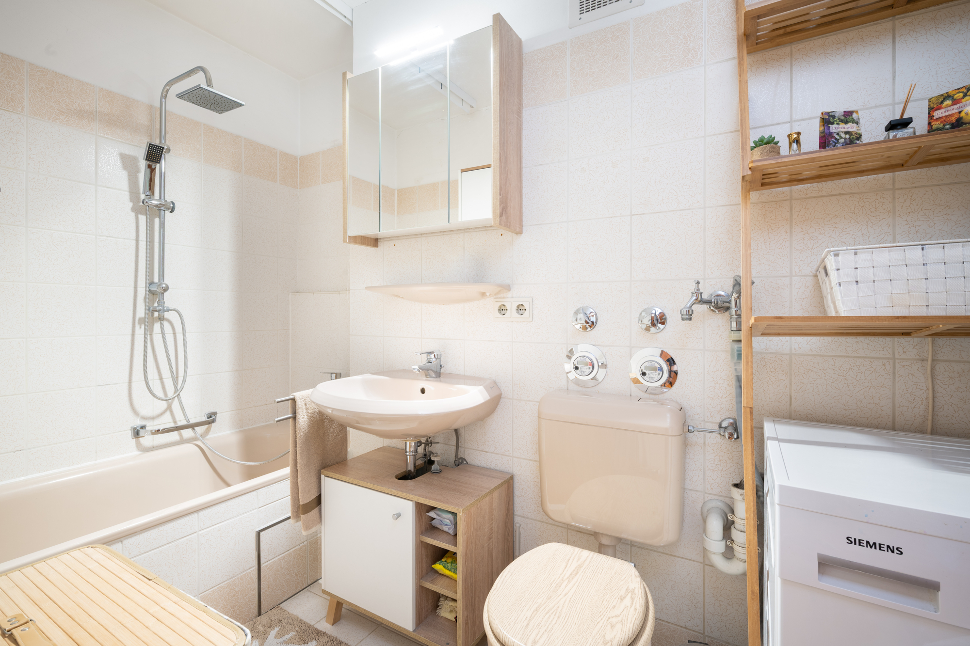 Gepflegtes Badezimmer